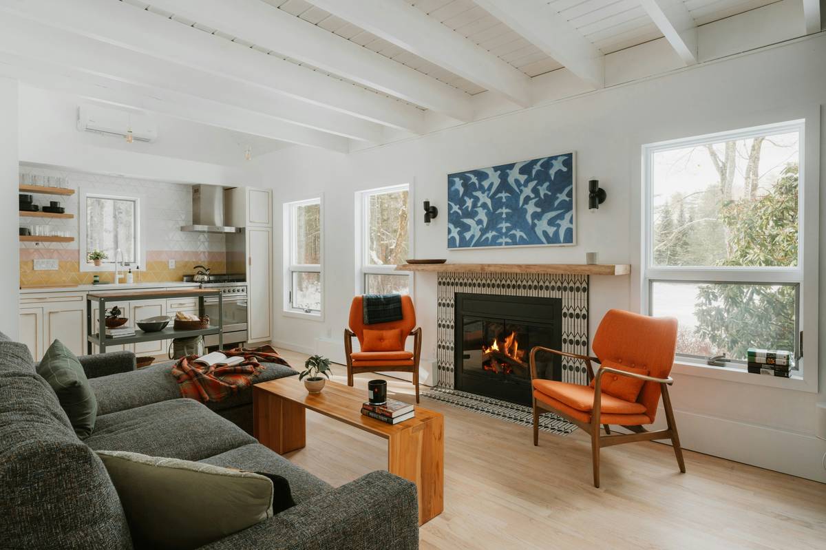 Why Your Modern Vacation Rental Needs Automated Lighting Systems (And How to Get It Right)